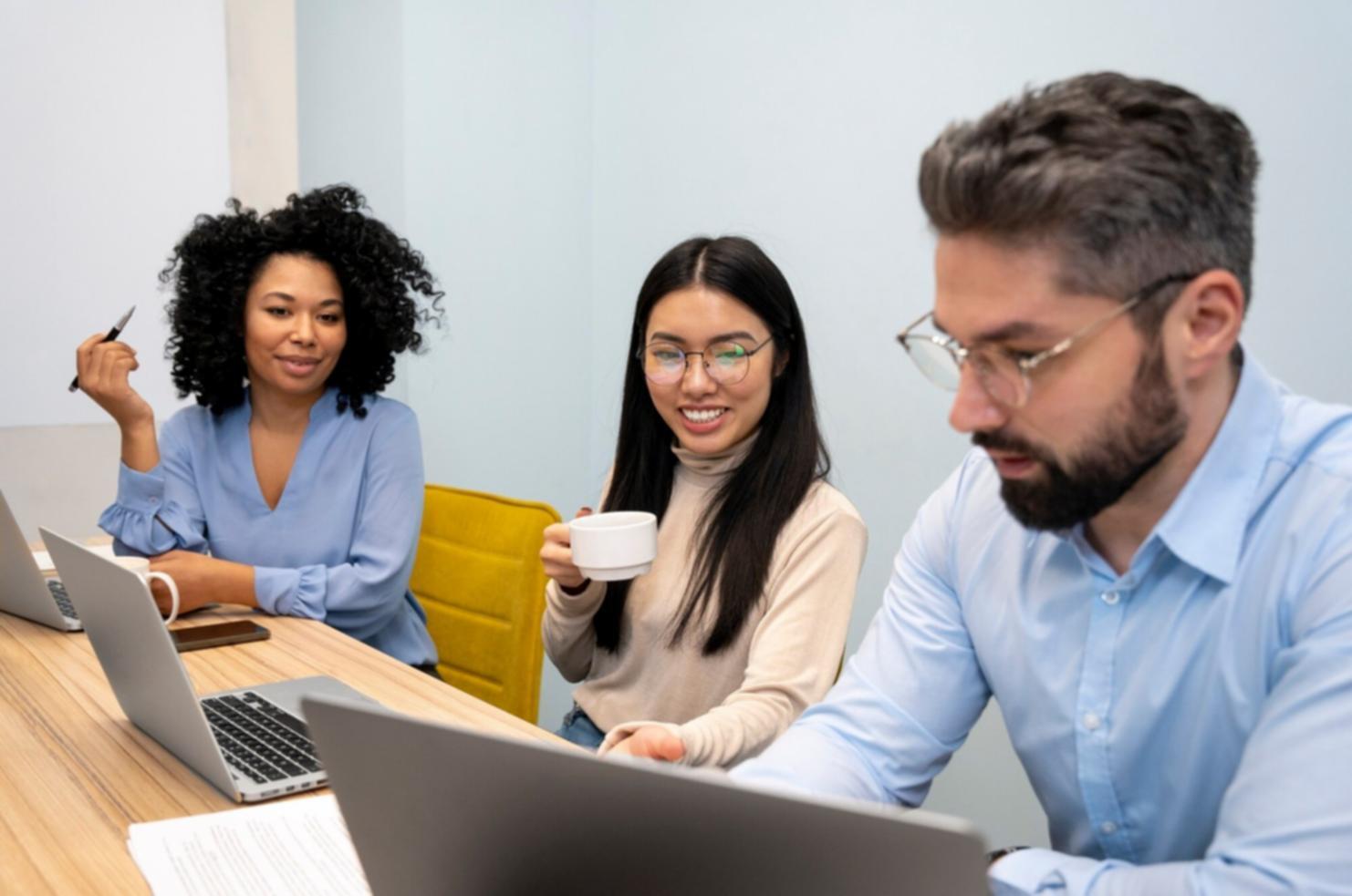 Finanzberatung Gespräch elanythora Dresden